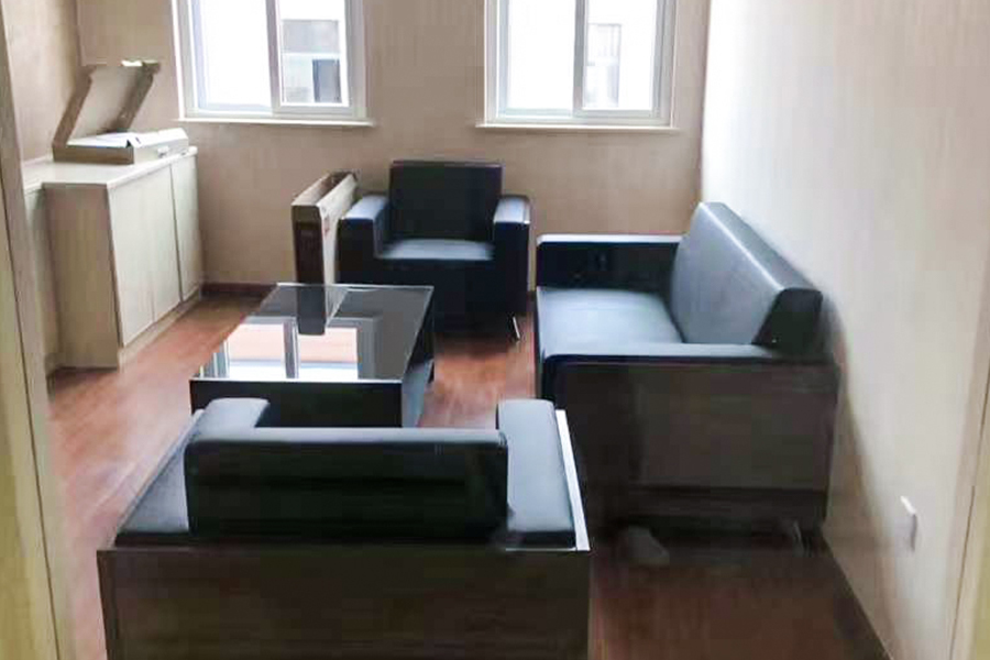 অফিসের পরিবেশ