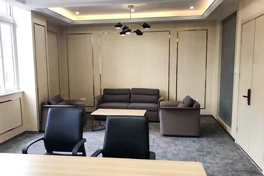 অফিসের পরিবেশ