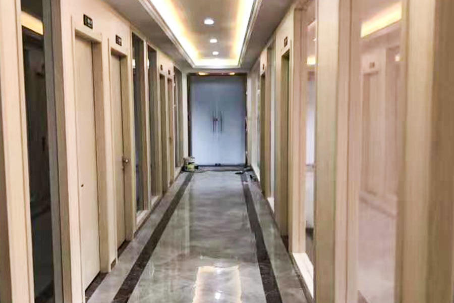 অফিসের পরিবেশ